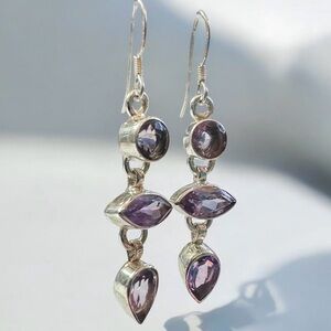 Sterling Silver Amethyst Dangle Earring